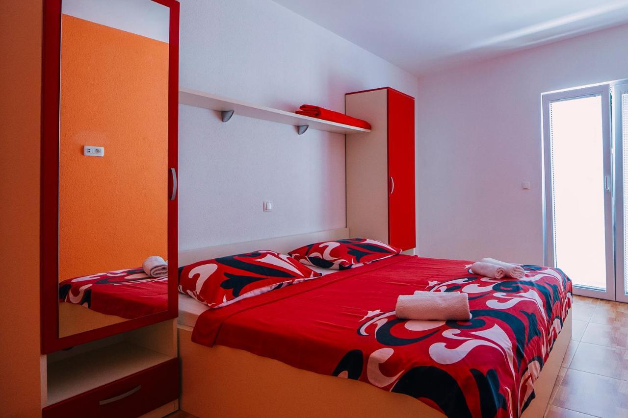 Apartments Luxur Center Baška Voda Dış mekan fotoğraf