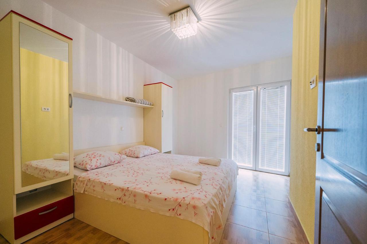 Apartments Luxur Center Baška Voda Dış mekan fotoğraf