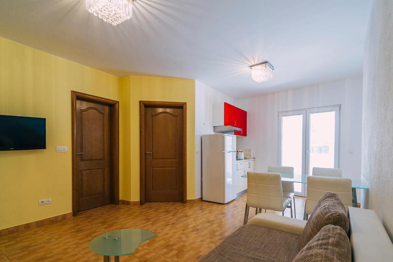Apartments Luxur Center Baška Voda Dış mekan fotoğraf
