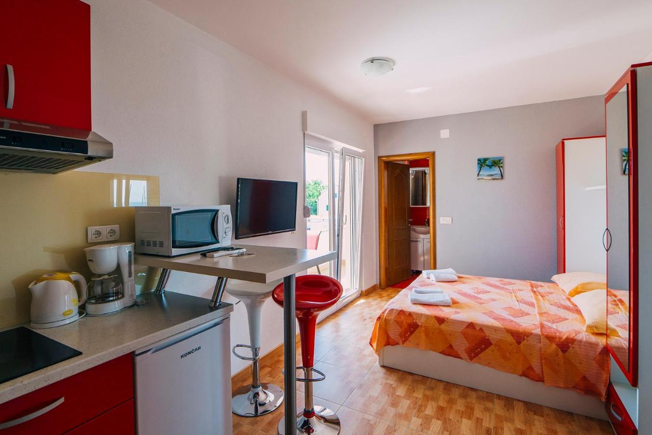 Apartments Luxur Center Baška Voda Dış mekan fotoğraf