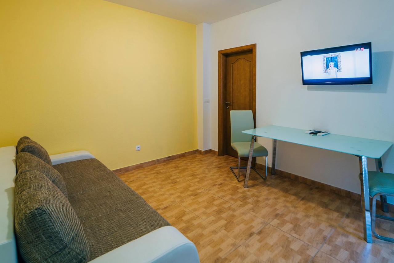 Apartments Luxur Center Baška Voda Dış mekan fotoğraf